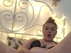 Britannique, Lingerie, Masturbation, Orgasme, Pute, Adolescente, Nénés, Vibromasseur