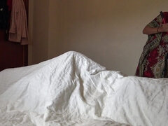 Ameriški, Velik kurac, Fafanje, Umazano govorjenje, Dekle drka tiča, Domaci pornič, Služkinja, Zrela