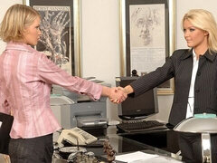 Μεγάλος κώλος, Λεσβία, Γλείψιμο, Αυνανισμός, Κοκκαλιάρης, Απογύμνωση, Έφηβος, Βυζιά