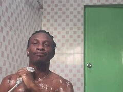 Amateur, Salle de bains, Pieds, Première fois, Fait maison, Pov, Réalité