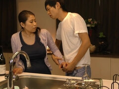 Aziatisch, Pijpbeurt, Sperma, Japaans, Moeder die ik wil neuken, Moeder