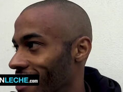 フェラチオ, 衣服着たままセックス, イく瞬間, ハードコア, ラティーナ, 筋肉, ハメ撮り, ティーン