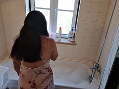 Latin wife calls a handyman to fix the hot tub