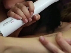 Fêmea, Latina, Lésbica, Masturbação, Baixinhoa, Xoxota, Tatuagem