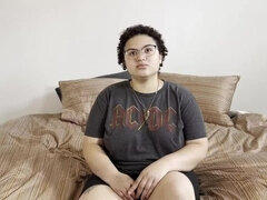 Cul, Gros cul, Plantureuse, Tir de sperme, En levrette, Faciale, Lunettes, Pov