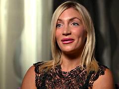 Kotě, Blondýna, Kuřba, Cuckold, Stříkání spermatu, Spodní prádlo, Milf žcbp, Manželka