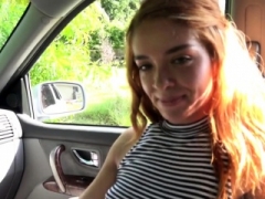 Young and fresh babe blowing fuck pole in car