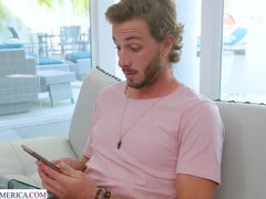 London's River: Anal & Creampie with Lucas Frost