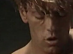 Anaali, Iso kulli, Isot tissit, Blondi, Suihinotto, Ruskeahiuksinen, Spermashotti, Vuosikerta