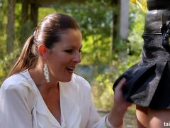 Rjavolaska, Hardcore, Lezbijke, Lizanje, Nude, Orgija, Hlačne nogavice, Pornozvezde