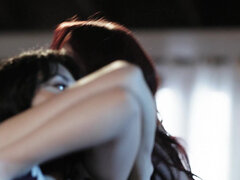 Črnke, Blondinka, Hd, Poljubljanje, Bradavičke, Rdečelaska, Najstnice, Trojček