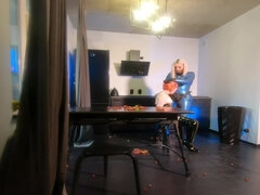 Dildo, Ženska dominacija, Nemke, Lateks, Lezbijke, Mama, Rdečelaska, Strapon