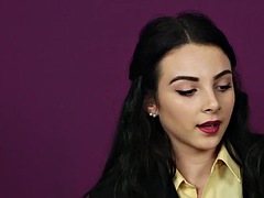 Kotě, Velké péro, Britské, Evropské, Femdom, Honění, Masturbace, Kancelář