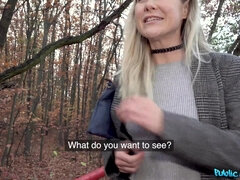 Amatööri, Perse, Blondi, Kyrpä, Naamallinen, Farkut, Ulkona, Tissit