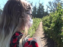 Amatéři, Blondýna, Venku, Drobounká, Různé pohledy, Na veřejnosti, Pička, Vyhublá