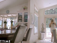 Iso perse, Isot tissit, Blondi, Ruskeahiuksinen, Sormetus, Suudella, Itsetyydytys, Tissit