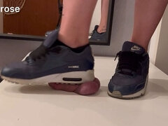 Ignored Under My Airmax - Cock Trample