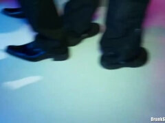 Blondýna, Brunetka, Dávení penisem, Skupina, Milf žcbp, Párty, Různé pohledy, Swingers