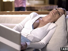 Velké péro, Velké kozy, Blondýna, Kuřba, Prsatá, Hardcore, Milf žcbp, Nevlastní máma