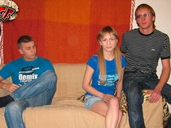 Hálószoba, Cumizás, Csalás, Kutya póz, Természetes mellek, Orosz, Vékony, Begyek