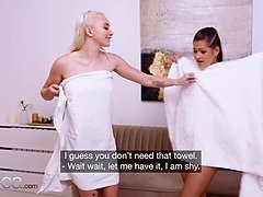 Tsekki, Sormetus, Lesbo, Orgasmi, Pienikokoinen, Pillu, Sauna, Teini