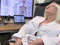 Sucer une bite, Britannique, Médecin, Européenne, Hard, Lingerie, Mature, Bureau