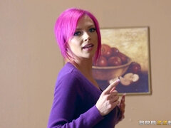 Anna Bell Peaks makes her student Jessy Jones horny