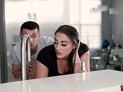 Stor røv, Store bryster, Sort, Pik sutte, Give finger, Hd, Køkken, Mor jeg gerne vil kneppe