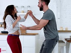 Enthousiasteling, Hondjeshouding, Vuisten, Handbeurt, Likken, Kut duiken, Zuigen, Tieten likken