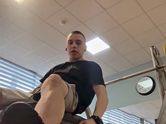 Grosse bite, Travestis, Gym, Poilue, Muscle, Pov, Douche, Adolescente