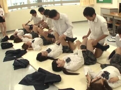 JAV synchronized schoolgirl missionary sex led by teacher