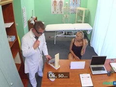 Amatéři, Doktor, Lesbické, Výprask, Sestřička, Kancelář, Uniforma, Voyeur