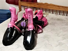 Amador amadora, Bondage disciplina dominação submissão sadismo e masoquismo, Bondagebeldade, Consolo, Fetiche, Látex, Hermafrodita andrógina, Apertar