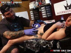 Brunette, Tattovering