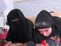 Muslim chicks Freya Dee and Nicole Love are fucking for money