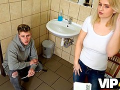 Kristy waterfall & steve Q share a steamy toilet fetish in Dirty Story About Clean Dishes