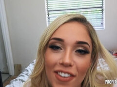 Blonde, Sucer une bite, Masturbation, Seins naturels, Chatte, Avaler, Tatouage, Nénés