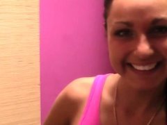 Tricky boy records on cam how GF blows him in locker room