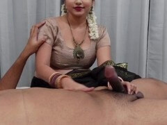 18 jahre, Tante, Grosser arsch, Grosser schwanz, Hochschule, Handjob, Indisch, Nippel