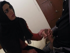 Hijab hoe getting throated before getting gaped