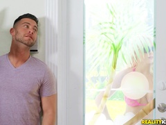Duże cycki, Blondynka, Obciąganie, Kneblowanie, Okulary, Mama, Spanking, Tatuaż