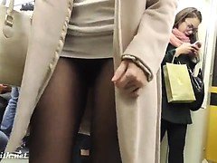 Jeny Smith seamless pantyhose subway twat flash