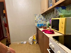 While talking he came to visit a friend and while he was away, he fucked his wife in the kitchen