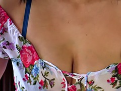 Belleza, Tetas grandes, Morena, Vestidas, Lamidas, Solo, Tetas