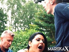 MARISKAX Mariska gets tag teamed by two guys outside