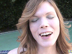 unexperienced tgirl jacking her salami by the pool