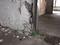 Amatorka, Tyłek, Brunetka, Para, Naturalne cycki, Publiczny, Cipka, Rosyjski