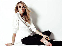 Cara Delevingne's foot worship