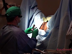 Fangenskap, Doktor, Fetisj, Blotting, Hansker, Gynekolog, Pornostjerner, Tenåring