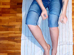 Teen Stepsis Lets Me Pee On Her jeans After I jism On Her soles From BJ - 4K